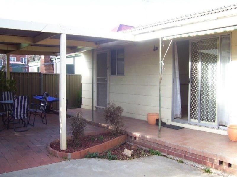 6 Welcome Street, Parkes NSW 2870