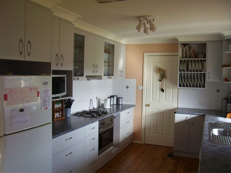 20 Field Road, Parkes NSW 2870