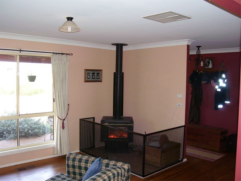 20 Field Road, Parkes NSW 2870