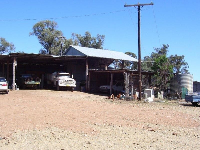 2 Sharlee, Parkes NSW 2870