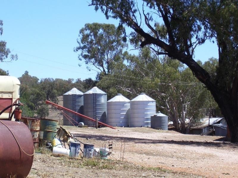 2 Sharlee, Parkes NSW 2870