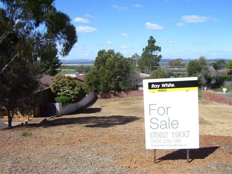 5 Panorama Crescent, Parkes NSW 2870