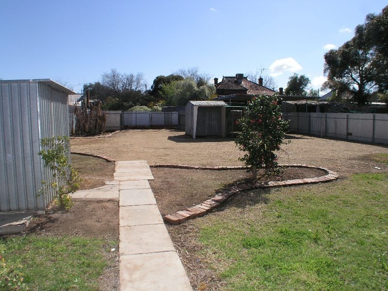 10 May Street, Parkes NSW 2870
