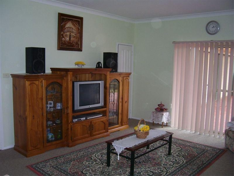 5 Friendship Place, Parkes NSW 2870