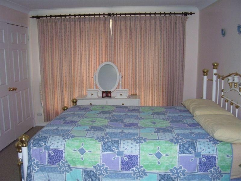 5 Friendship Place, Parkes NSW 2870