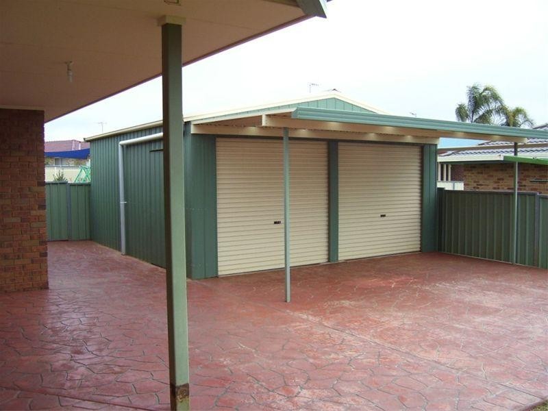 5 Friendship Place, Parkes NSW 2870