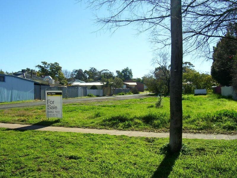 87 Clarinda Street, Parkes NSW 2870