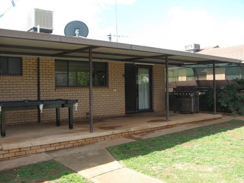 31 Webb Street, Parkes NSW 2870