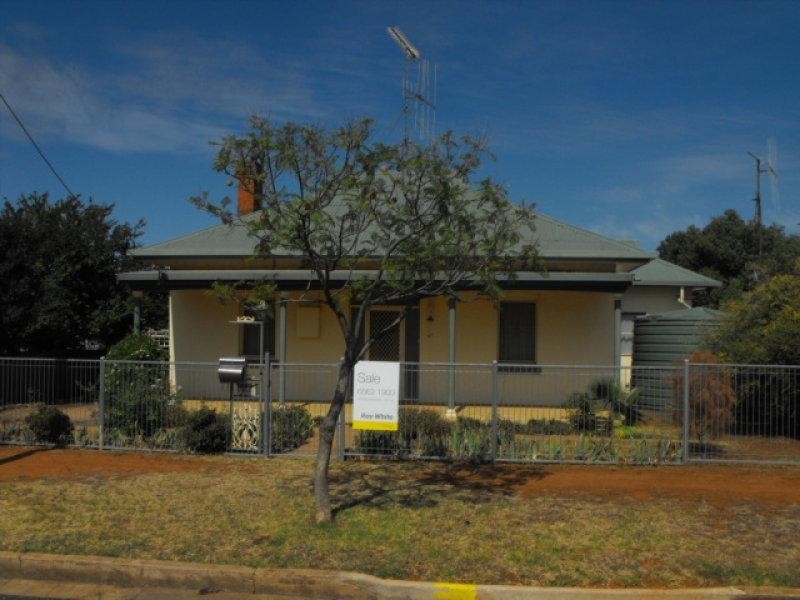 64 High Street, Parkes NSW 2870