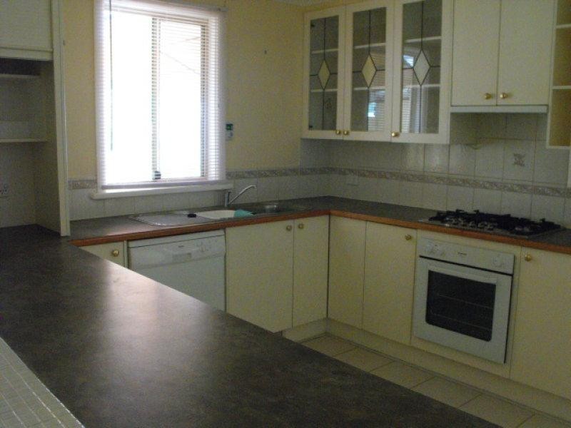 64 High Street, Parkes NSW 2870