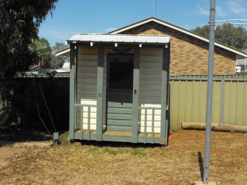 64 High Street, Parkes NSW 2870