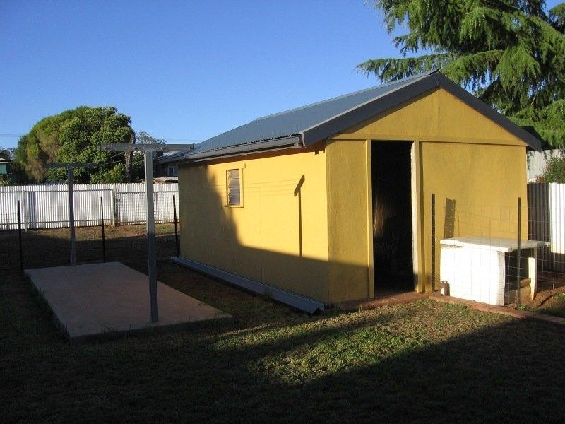 40 Victoria Street, Parkes NSW 2870