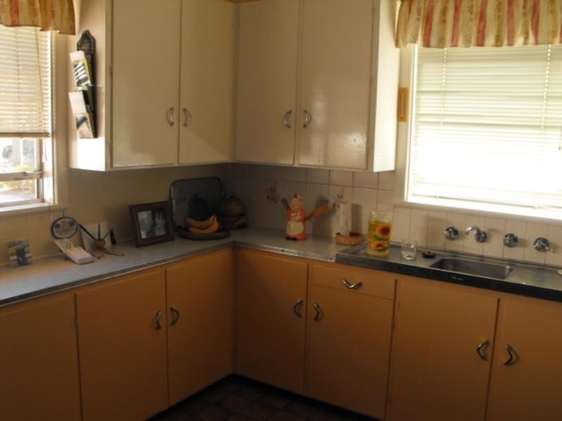 13 KELLY Road, Parkes NSW 2870