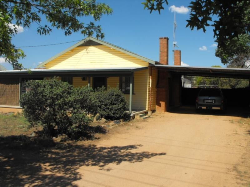 37 Forbes Road, Parkes NSW 2870
