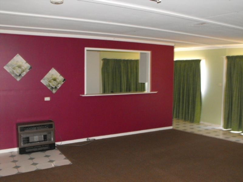 37 Forbes Road, Parkes NSW 2870