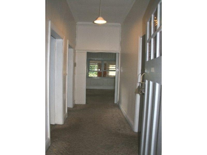 6 Grenfell Street, Parkes NSW 2870