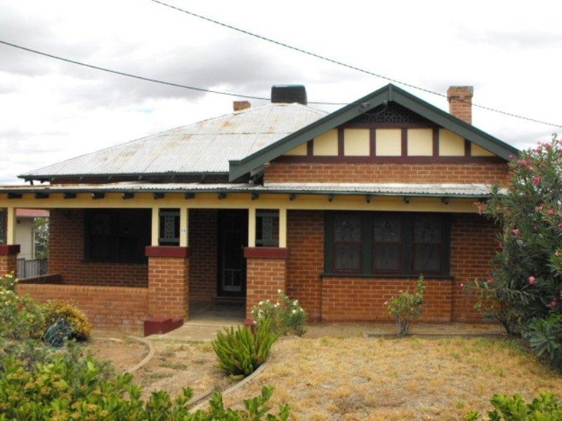 19 Rose Street, Parkes NSW 2870
