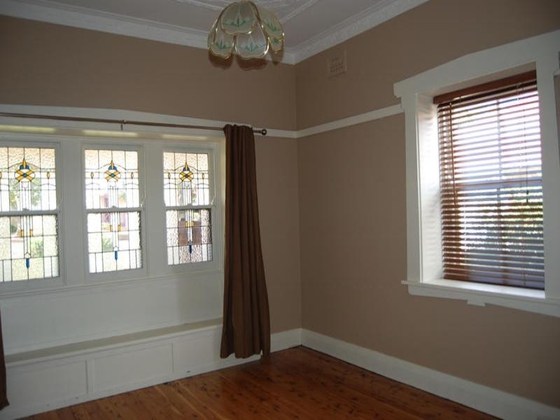 19 Rose Street, Parkes NSW 2870