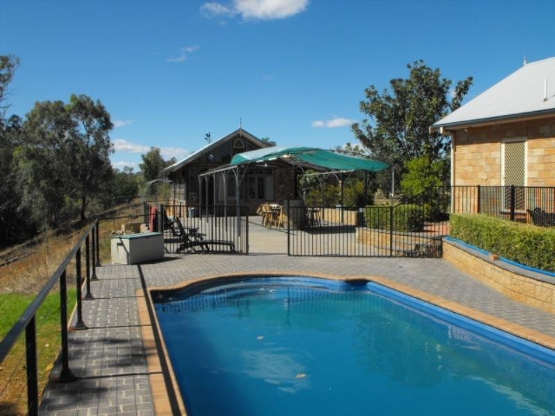 237 Nash Street, Parkes NSW 2870