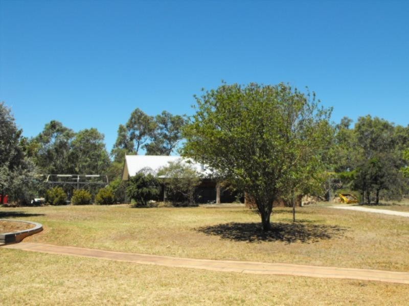 237 Nash Street, Parkes NSW 2870