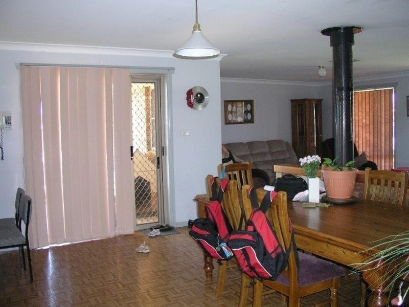 18 Georgefield Drive, Parkes NSW 2870