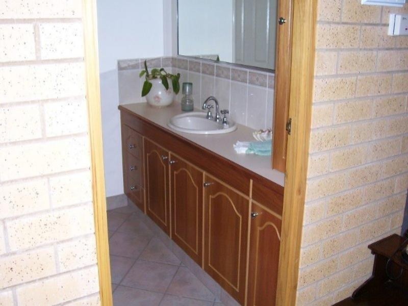 40B Barton Street, Parkes NSW 2870