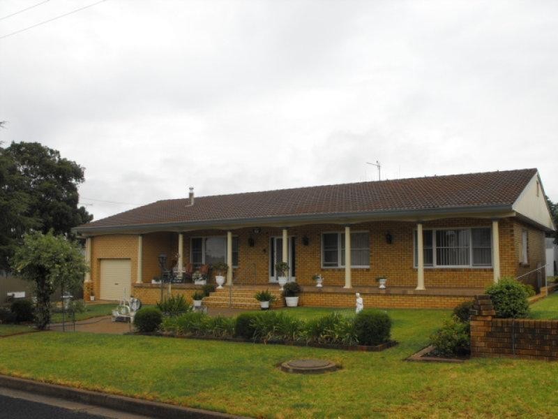 17 Carrington Street, Parkes NSW 2870