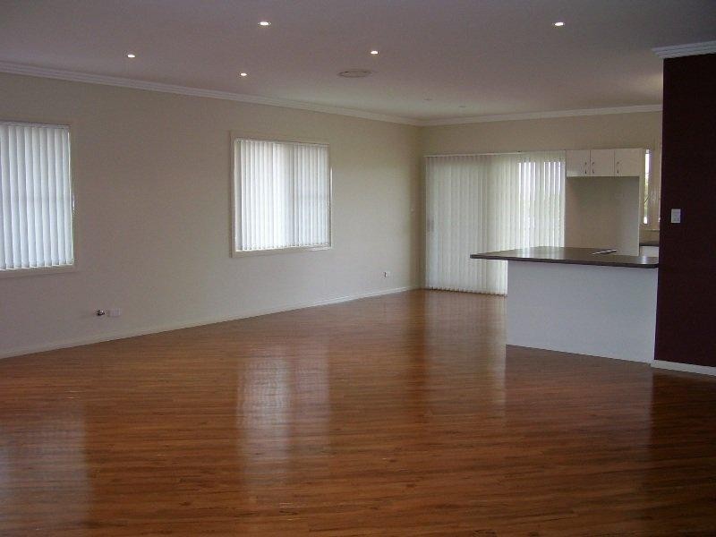 13 Koala Street, Parkes NSW 2870