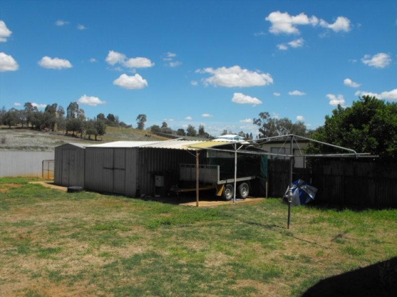 33 Webb Street, Parkes NSW 2870