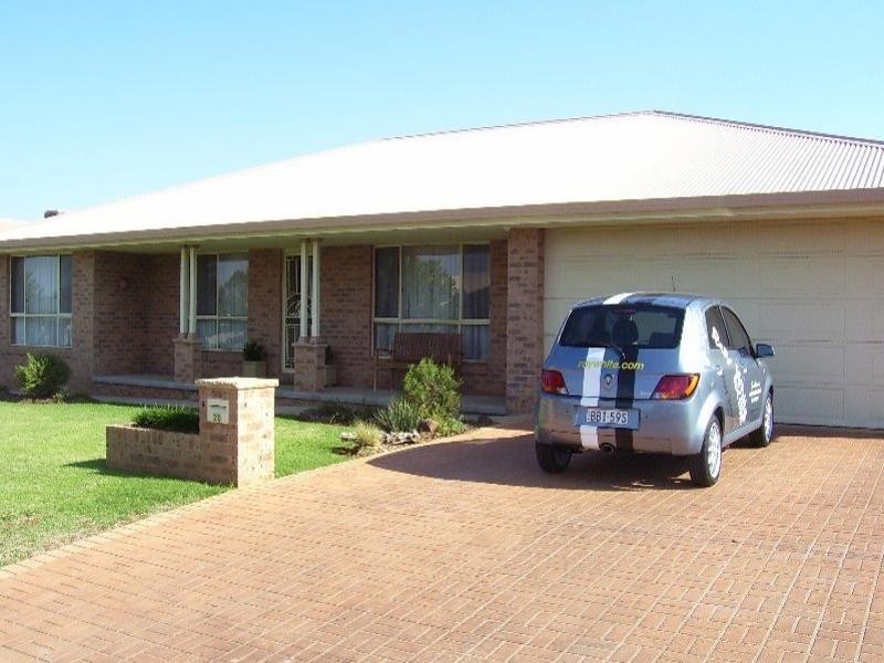 20 Noonan Street, Parkes NSW 2870