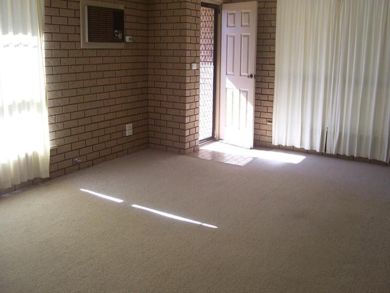 3/32 Forbes Road, Parkes NSW 2870