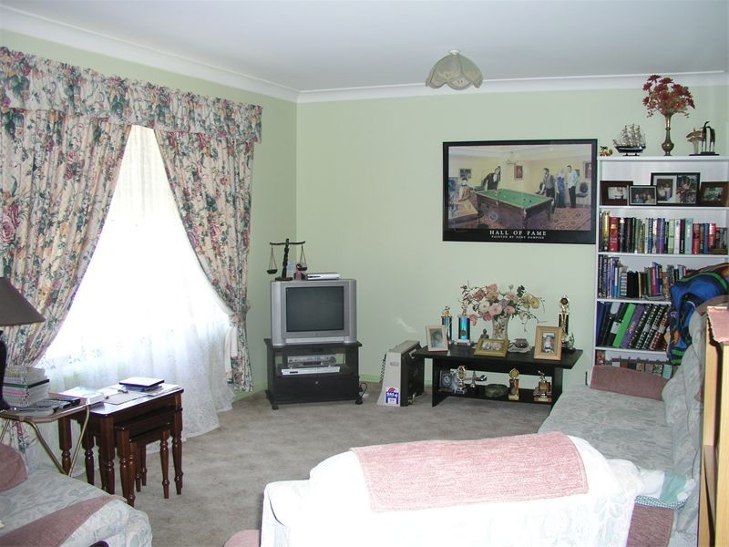 10 Ebelina Crescent, Parkes NSW 2870