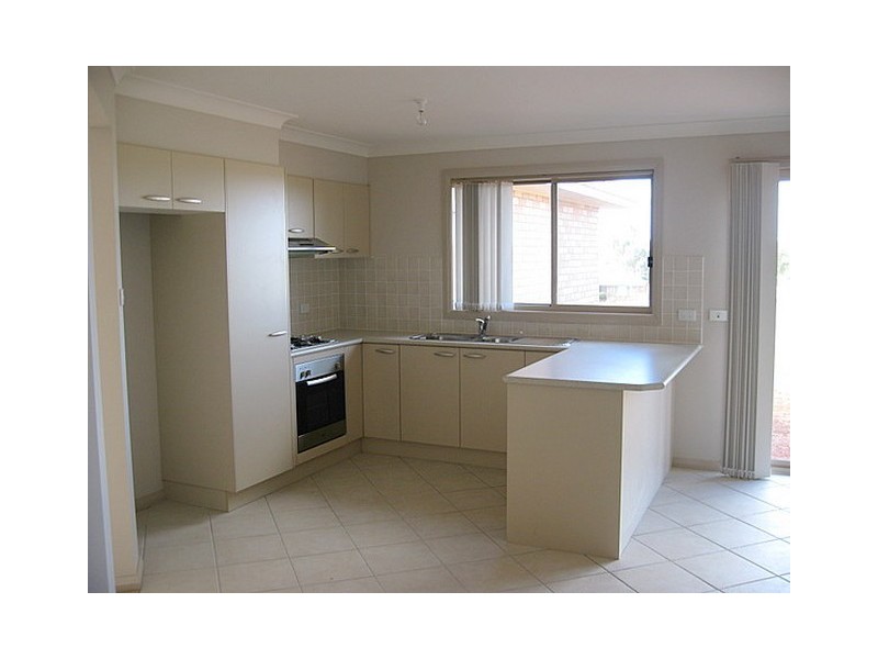 5 Vaucluse Place, Parkes NSW 2870