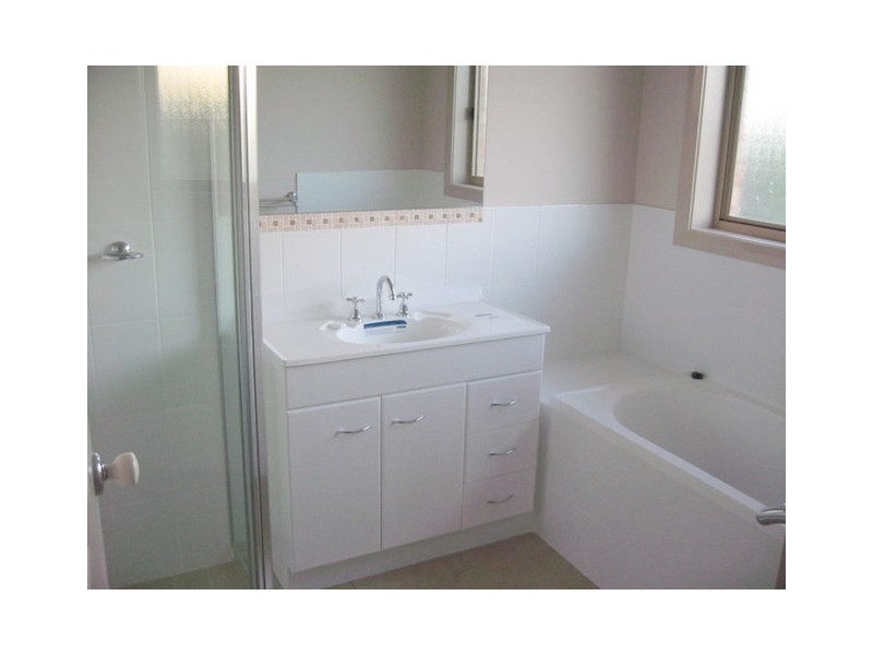 5 Vaucluse Place, Parkes NSW 2870