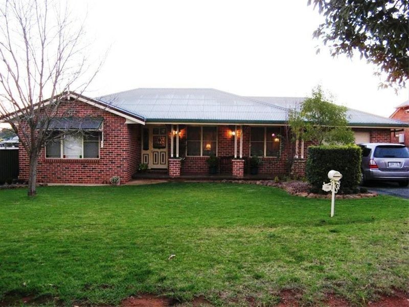 38 Albert Street, Parkes NSW 2870
