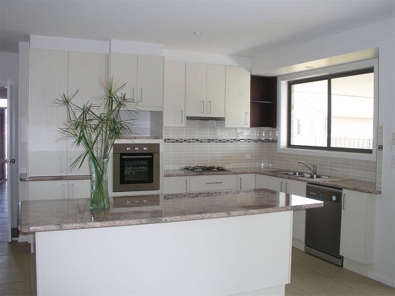 33 Noonan Street, Parkes NSW 2870