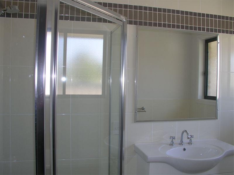 33 Noonan Street, Parkes NSW 2870