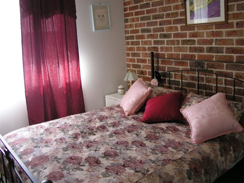 82 Dalton Street, Parkes NSW 2870