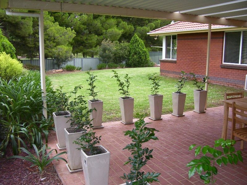 2 Glengowrie Close, Parkes NSW 2870