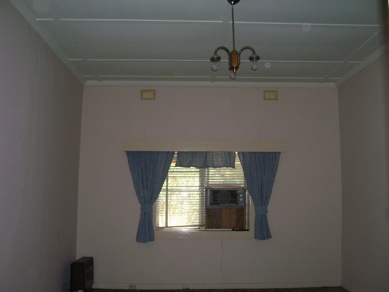 54 Orange Road, Parkes NSW 2870