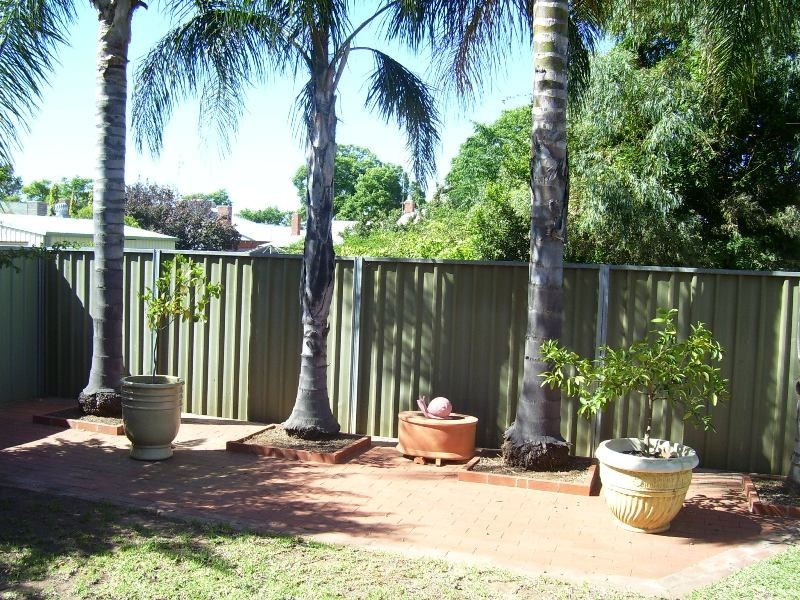 27 Mitchell Street, Parkes NSW 2870