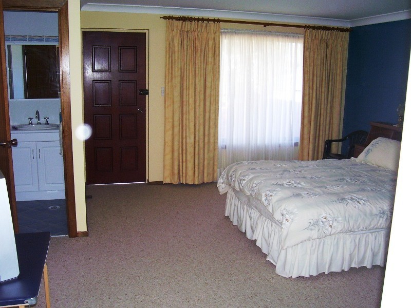 3 Jubilee Street, Parkes NSW 2870