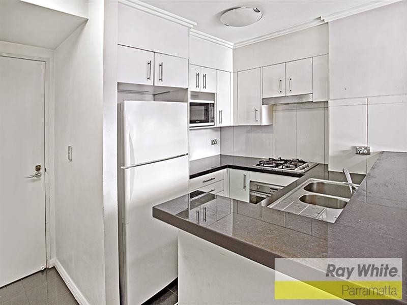2/13-15 Hassall Street, Parramatta NSW 2150