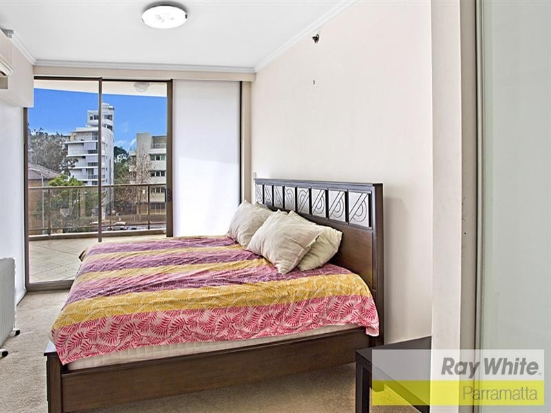 2/13-15 Hassall Street, Parramatta NSW 2150