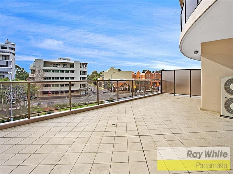 2/13-15 Hassall Street, Parramatta NSW 2150