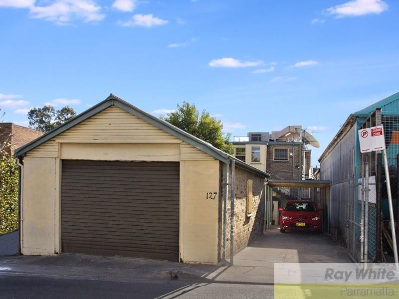 127 Pendle Way, Pendle Hill NSW 2145