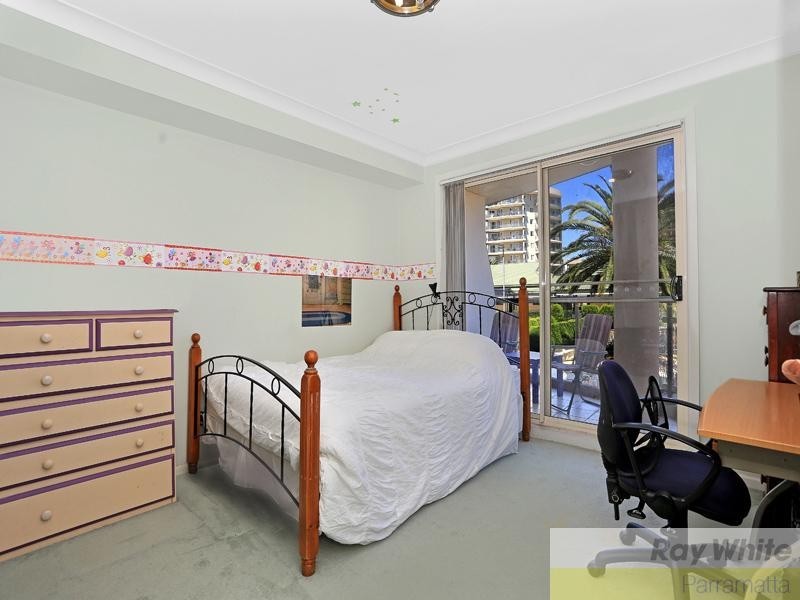 202/91A Bridge Road, Westmead NSW 2145