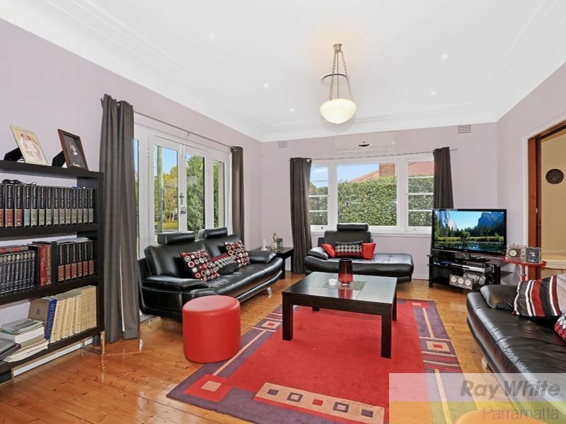 10 Gloucester Avenue, North Parramatta NSW 2151