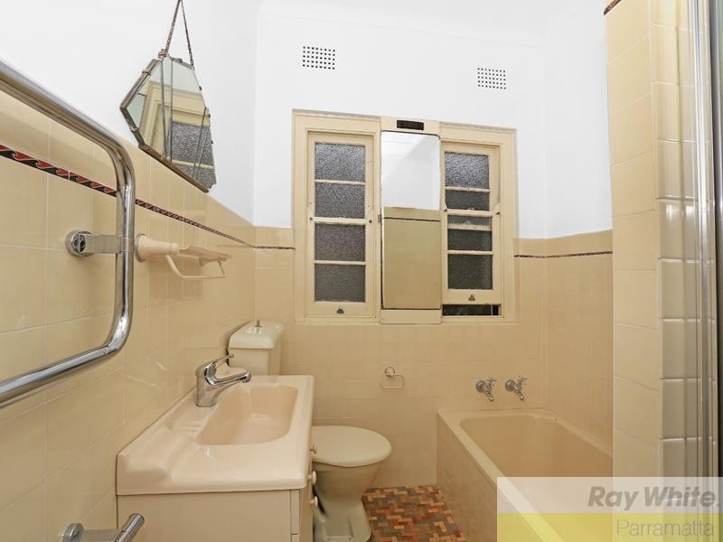 10 Gloucester Avenue, North Parramatta NSW 2151