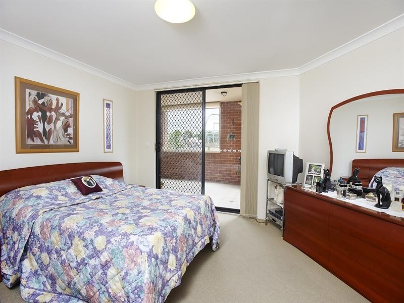 3/2-6 kendall Street, Harris Park NSW 2150